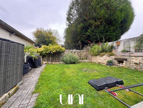 A louer MAISON  DE MAîTRE  BRETTEVILLE SUR ODON