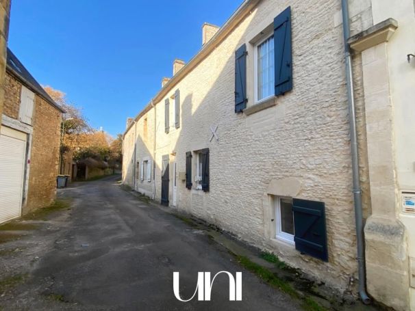A louer MAISON  DE MAîTRE BORD DE MER THAON