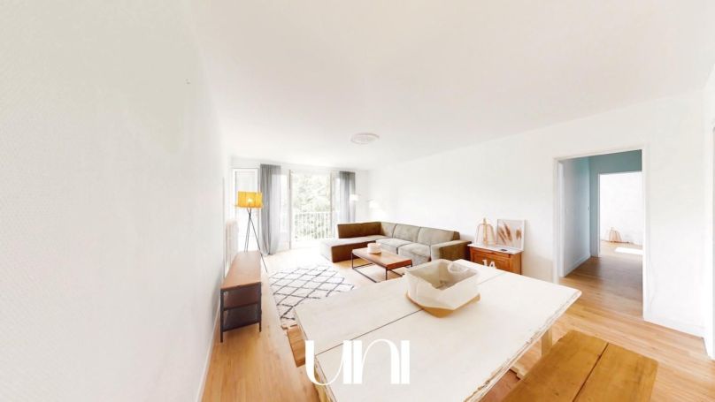 A louer APPARTEMENT T5 107 M2  CAEN