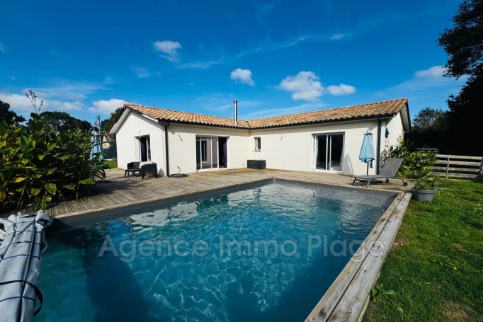 A vendre MAISON  5 PIECES 130 M2  SAINT VIVIEN DE MEDOC