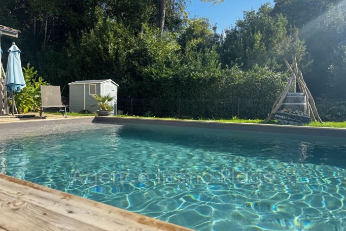 A vendre MAISON  5 PIECES 130 M2  SAINT VIVIEN DE MEDOC