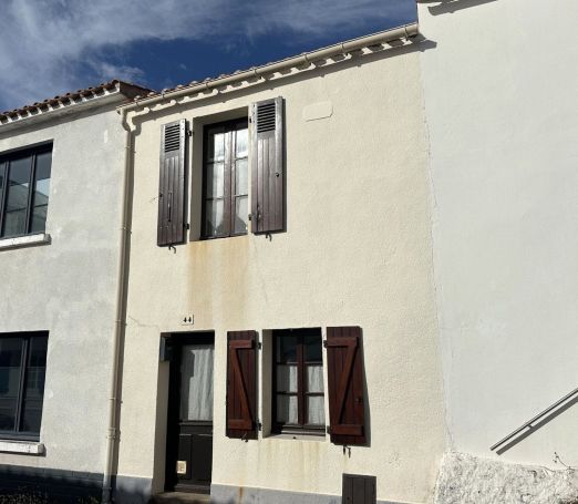A vendre MAISON  2 PIECES 46 M2 BORD DE MER SAINT GILLES CROIX DE VIE