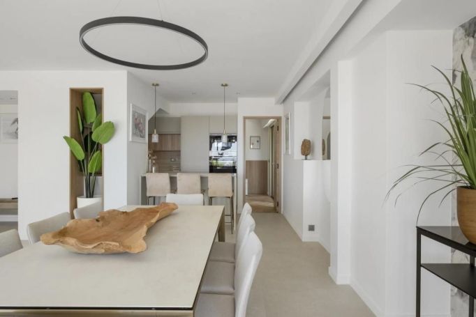 A louer APPARTEMENT T5 121 M2 TERRASSE VUE MER CANNES
