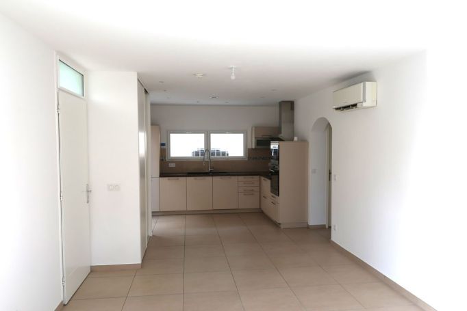 A vendre MAISON  3 PIECES 69 M2 BORD DE MER HYERES