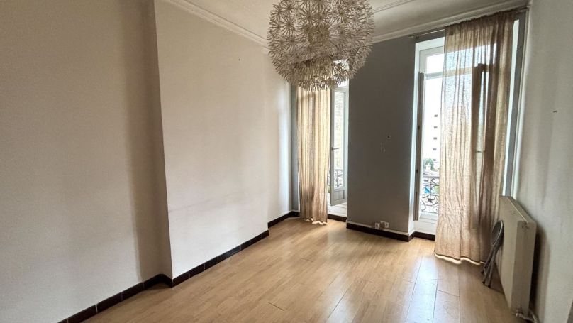 A louer APPARTEMENT T2 48 M2  MARSEILLE 5EME