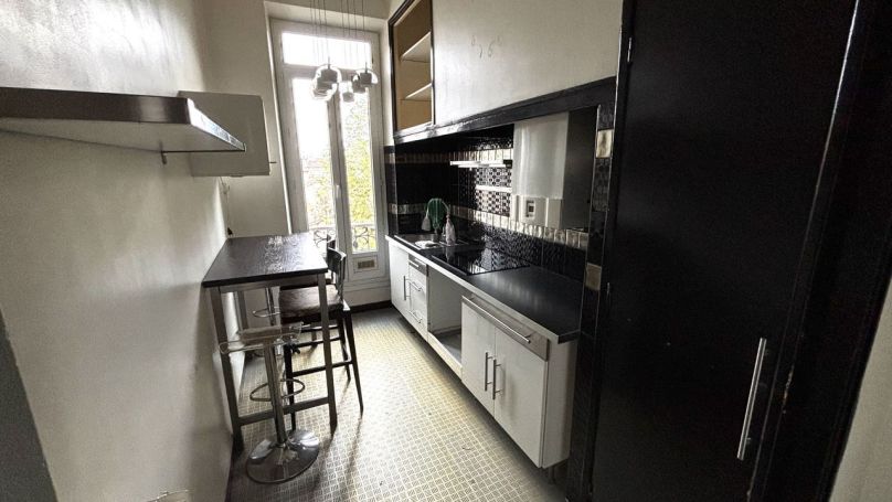 A louer APPARTEMENT T2 48 M2  MARSEILLE 5EME