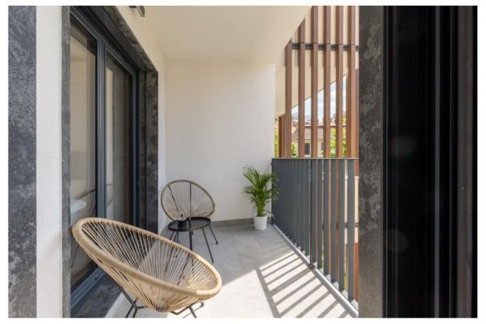 A louer APPARTEMENT NEUF T3 67 M2 TERRASSE BORD DE MER LATTES