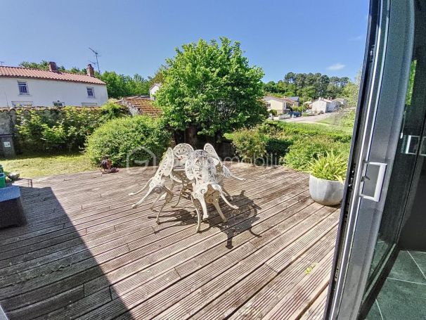 A louer MAISON  D'ARCHITECTE  LE POIRE SUR VIE