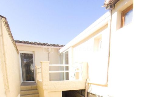 A louer APPARTEMENT NEUF T4 74 M2 TERRASSE  NIMES