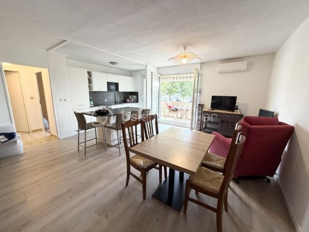 A louer APPARTEMENT NEUF T2 52 M2 TERRASSE BORD DE MER HYERES