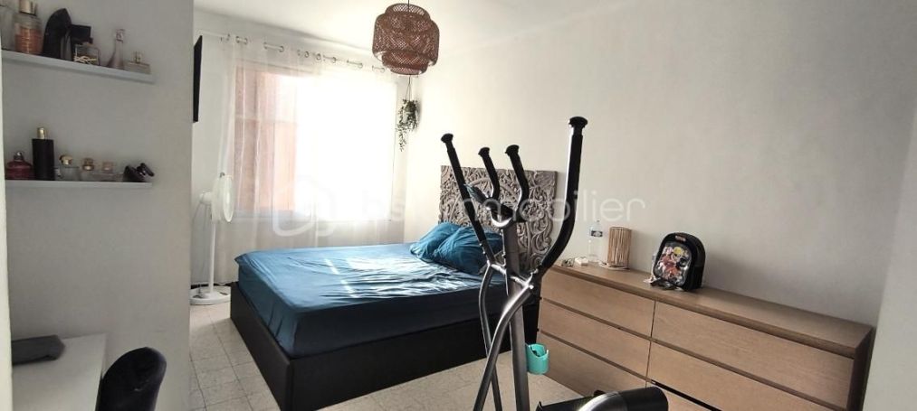 A louer APPARTEMENT T4 76 M2 BORD DE MER TOULON