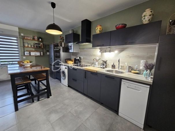 A louer APPARTEMENT NEUF T4 76 M2 TERRASSE  LE MUY