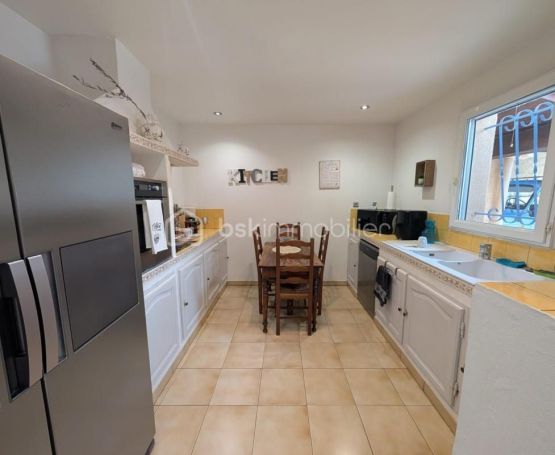 A louer MAISON  5 PIECES 100 M2  PLAN D ORGON