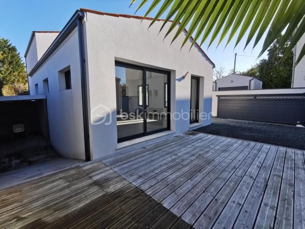 A louer MAISON  CONTEMPORAINE BORD DE MER ROYAN