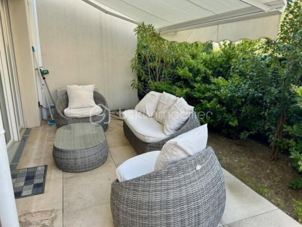 A louer APPARTEMENT T3 61 M2 TERRASSE  AUBAGNE