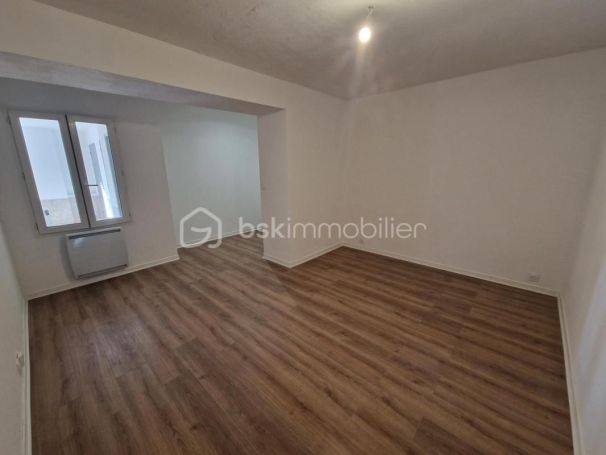 A louer APPARTEMENT NEUF T2 59 M2 TERRASSE BORD DE MER TOULON