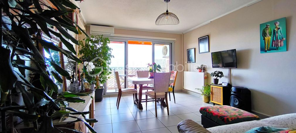 A louer APPARTEMENT T3 60 M2 TERRASSE  SALON DE PROVENCE