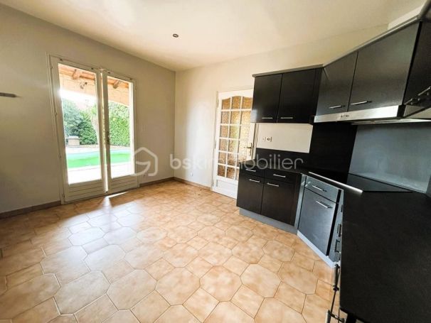 A louer MAISON  6 PIECES 140 M2  FLORENSAC