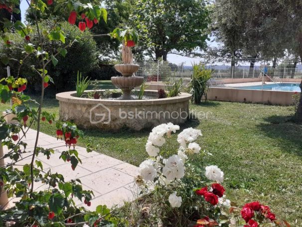 A louer MAISON  8 PIECES 239 M2  SAINT QUENTIN LA POTERIE