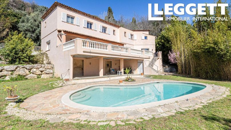 A vendre MAISON  7 PIECES 300 M2 BORD DE MER NICE