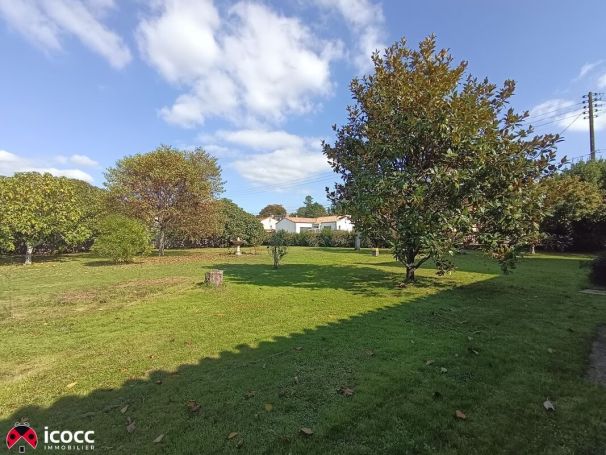 A louer MAISON  DE MAîTRE  SAINT ETIENNE DE BRILLOUET