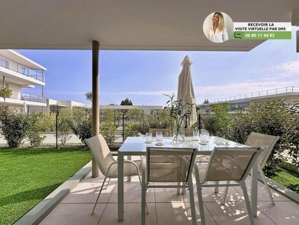 A louer APPARTEMENT DE PRESTIGE T3 60 M2 TERRASSE BORD DE MER VILLENEUVE LOUBET