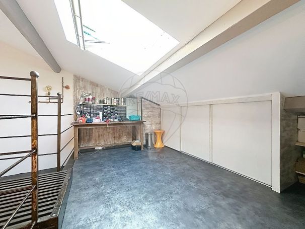 A louer APPARTEMENT T2 49 M2  UZES