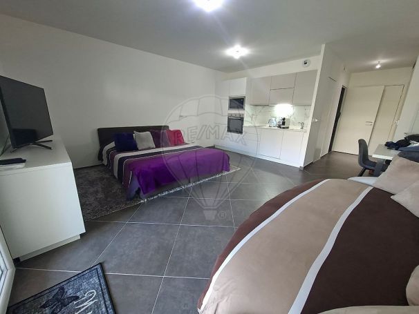 A louer STUDIO NEUF  35 M2 BORD DE MER VILLENEUVE LOUBET