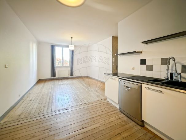 A louer APPARTEMENT T3 59 M2  NANTES