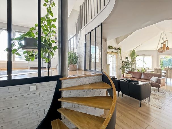 A louer MAISON  D'ARCHITECTE  SAINTE LUCE SUR LOIRE