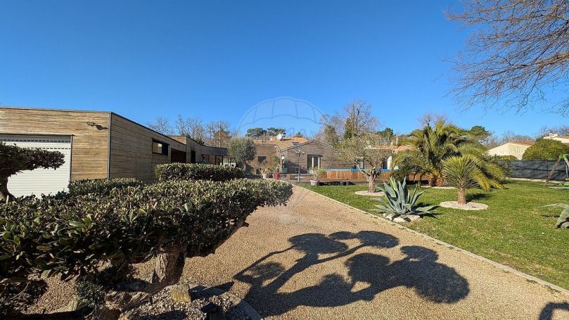 A louer MAISON  D'ARCHITECTE BORD DE MER LA PALMYRE