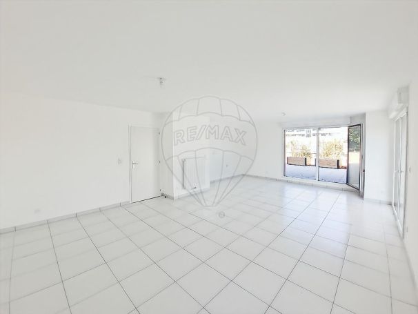 A louer APPARTEMENT T4 90 M2 TERRASSE  NANTES