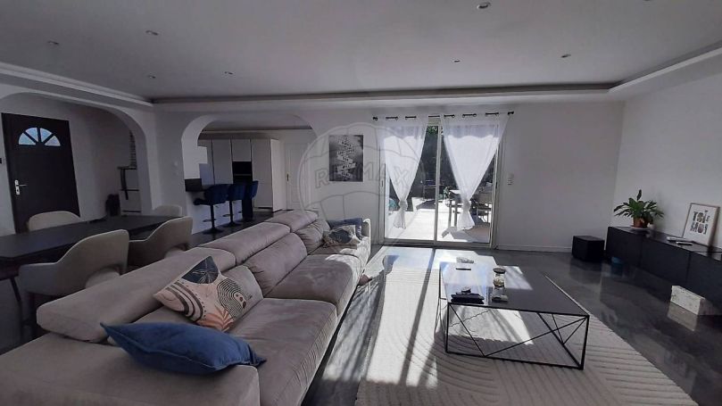 A louer MAISON  5 PIECES 153 M2  CARCASSONNE