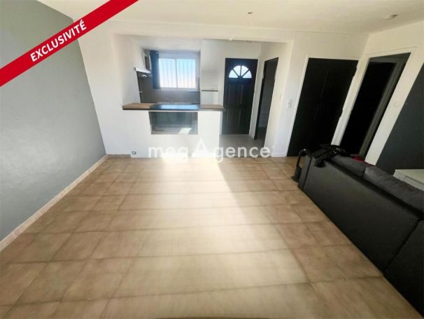 A louer APPARTEMENT T4 65 M2 BORD DE MER LA SEYNE SUR MER