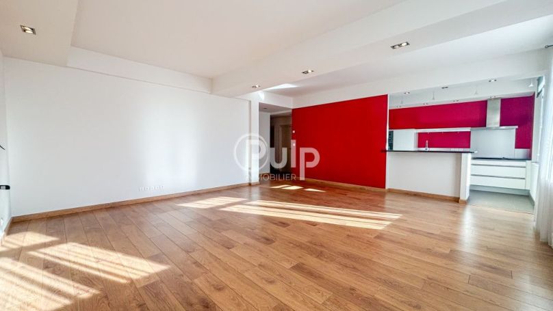 A louer APPARTEMENT T5 155 M2  LENS