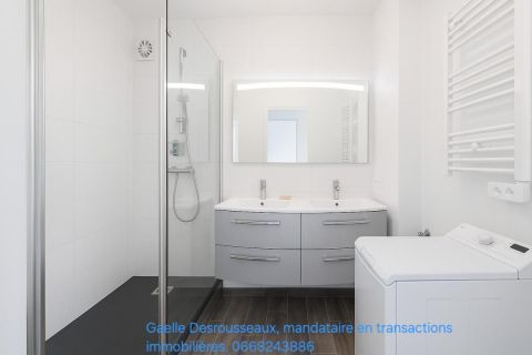 A louer APPARTEMENT T5 77 M2  NANTES