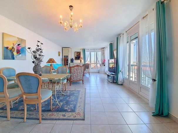 APPARTEMENT T5 BORD DE MER PERPIGNAN