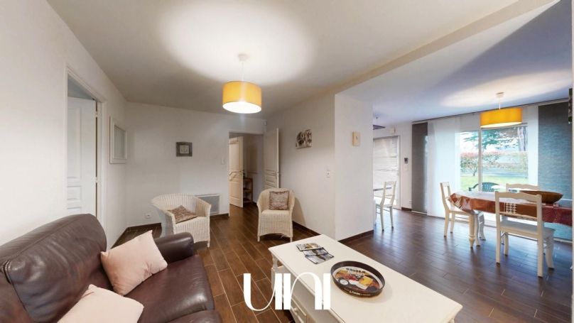 A louer APPARTEMENT T3 65 M2 TERRASSE BORD DE MER COLLEVILLE SUR MER