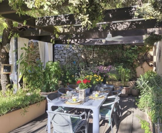 A louer MAISON  D'ARCHITECTE  COTIGNAC