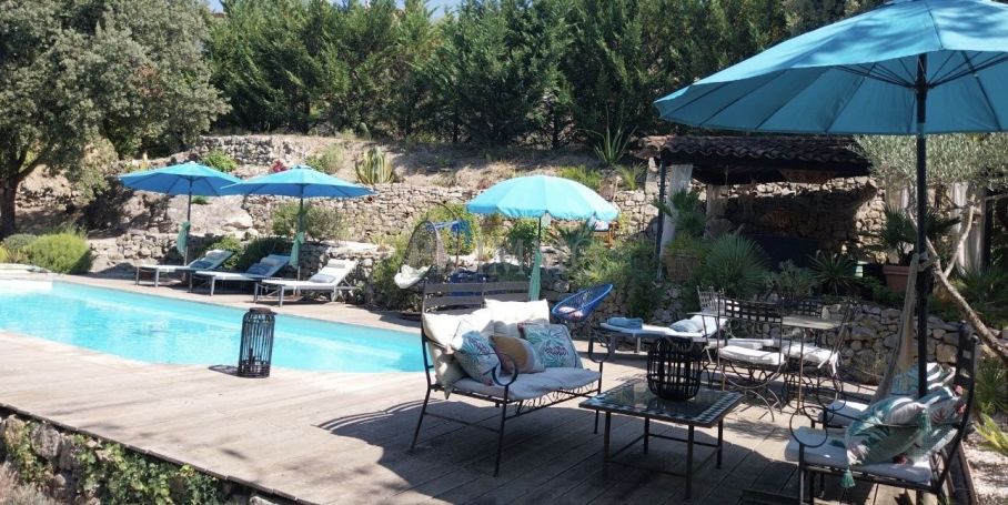 A louer MAISON  D'ARCHITECTE  COTIGNAC