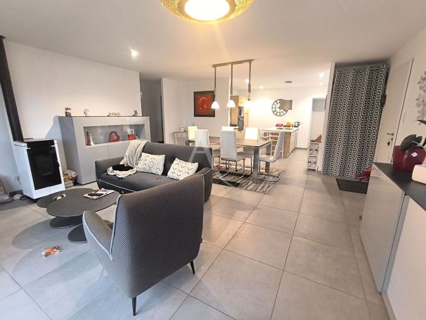 A louer MAISON  CONTEMPORAINE BORD DE MER TALMONT SAINT HILAIRE