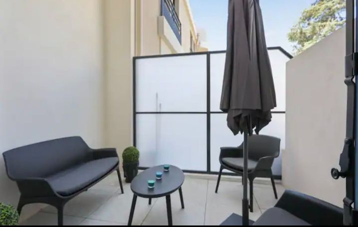 A louer APPARTEMENT T2 41 M2 TERRASSE PLAGE à PIED CANNES