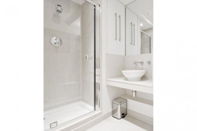 A louer MAISON  5 PIECES 110 M2  SALON DE PROVENCE