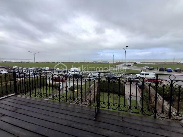 A louer APPARTEMENT DUPLEX T5 95 M2 TERRASSE PIEDS DANS L'EAU DIEPPE