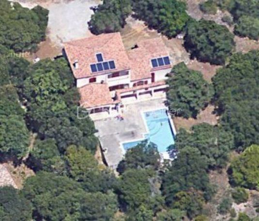 A louer MAISON  5 PIECES 140 M2  CASTRIES