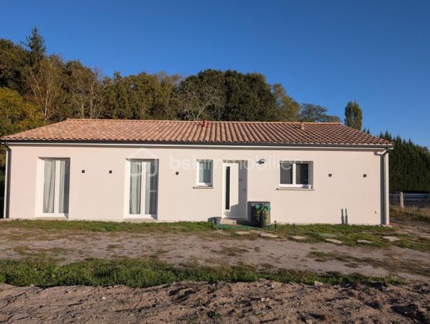 A louer MAISON  CONTEMPORAINE  SAINT YZAN DE SOUDIAC