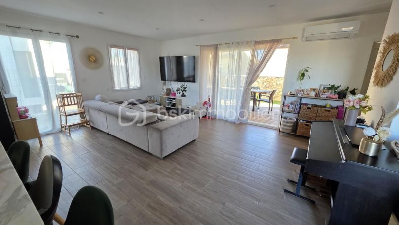 A vendre MAISON 4 PIECES 96 M2 BORD DE MER PORT LA NOUVELLE