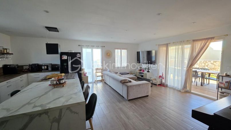 A vendre MAISON 4 PIECES 96 M2 BORD DE MER PORT LA NOUVELLE