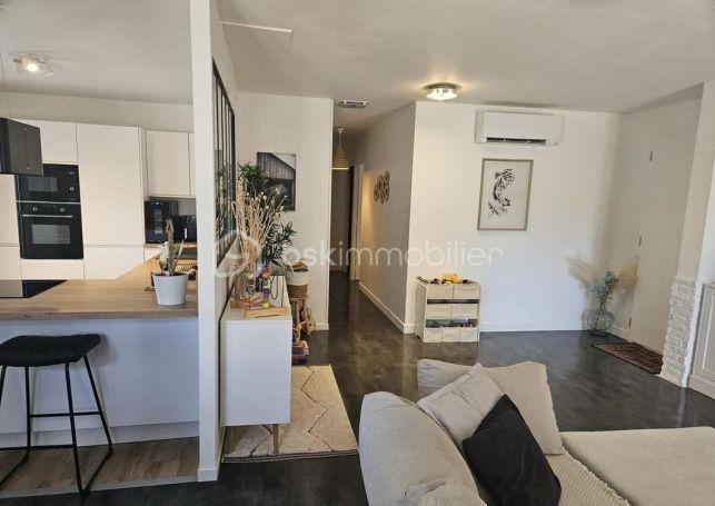 A louer MAISON  5 PIECES 110 M2  MALLEMORT