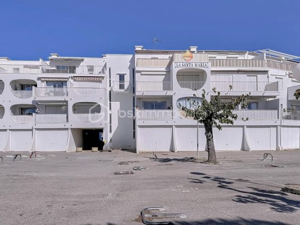 A louer STUDIO NEUF  18 M2 TERRASSE BORD DE MER LE GRAU DU ROI